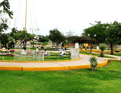 Viaja a ALMIRANTE GRAU